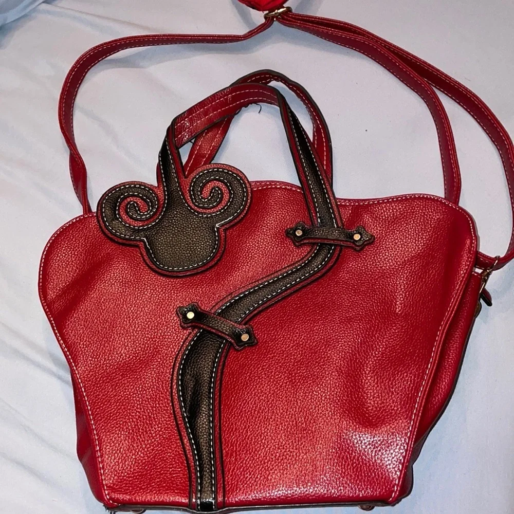 Disney inspired PLEATHER red bag purse medium crossbody travel Mickey Minnie fun - Picture 1 of 8